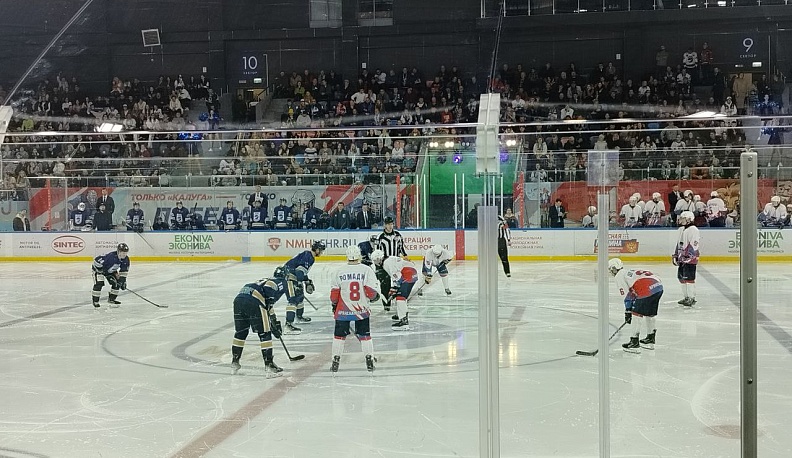 Калужские хоккеисты обыграли «Брянск»