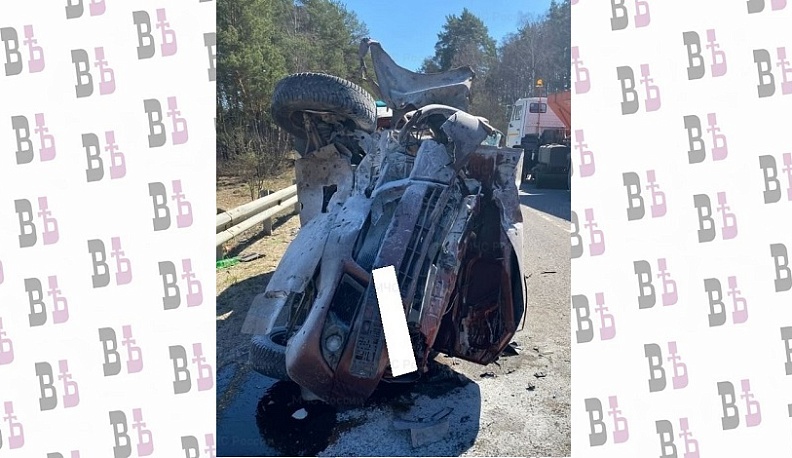 В Калужской области легковушка столкнулась с КАМАЗом