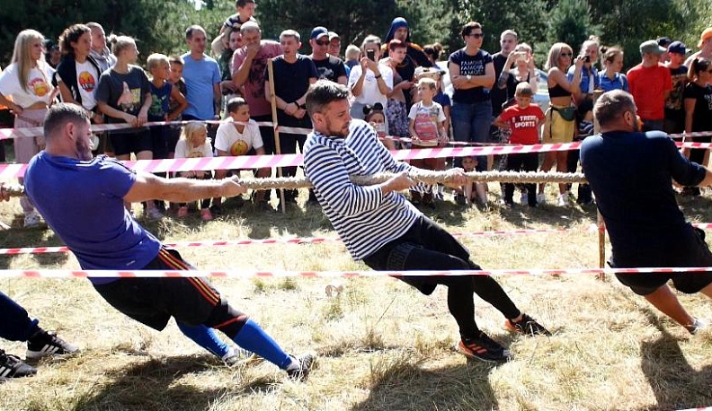 В Людиновском районе состоялся традиционный, 51-й по счёту открытый районный спортивно-туристический слёт