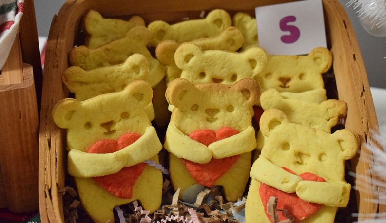 В Тарусе прошла благотворительная школьная ярмарка