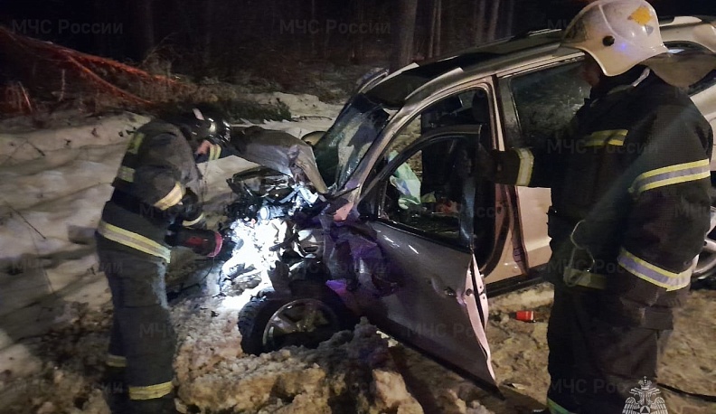 В Юхновском районе столкнулись «Хендай» и «Газель»