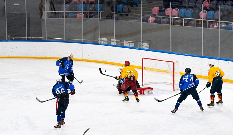 Кировские хоккеисты стали лучшими в Калужской области