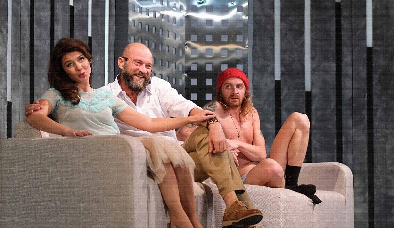 Перемен  требуют наши сердца...