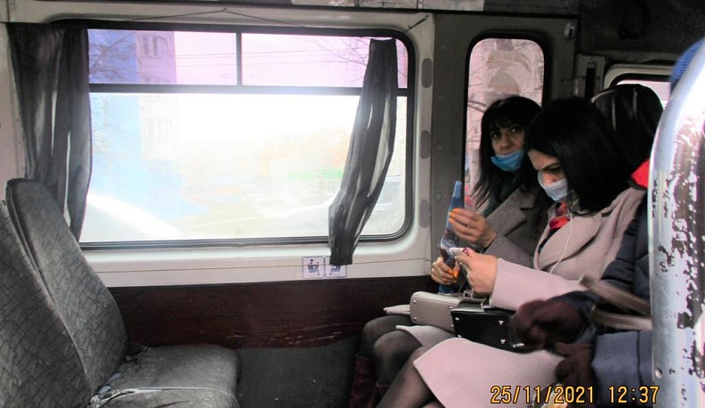 В общественном транспорте Калуги выявлены нарушители масочного режима