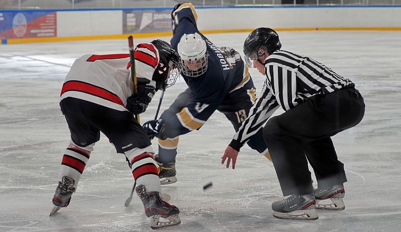 Калужане стартовали в Юниорской хоккейной лиге