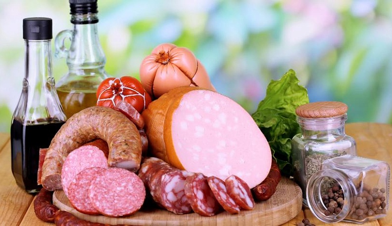 В Калуге установлены минимальные цены в ЦФО на колбасу, рыбу и подсолнечное масло