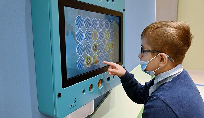 В Калуге открылся детский МНТК «Микрохирургия глаза»