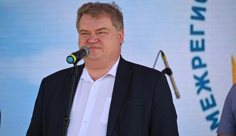   Олег Калугин поздравил гостей фестиваля национальных культур в Малоярославце