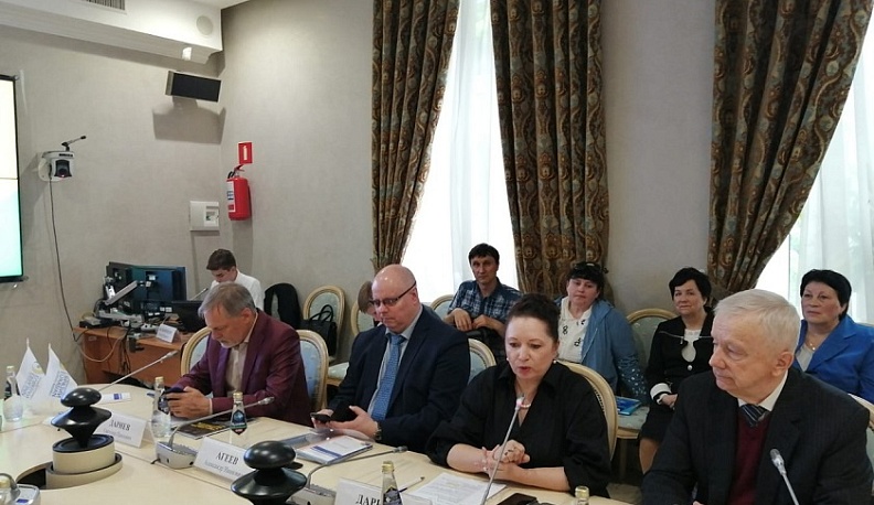 Делегация кировских поэтов посетила Ассамблею народов Евразии