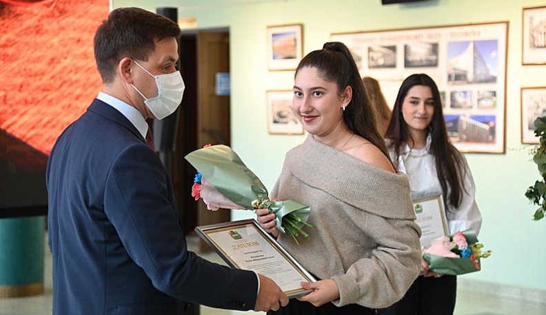 В Калуге чествовали одарённых в сфере культуры и искусства школьников и студентов 