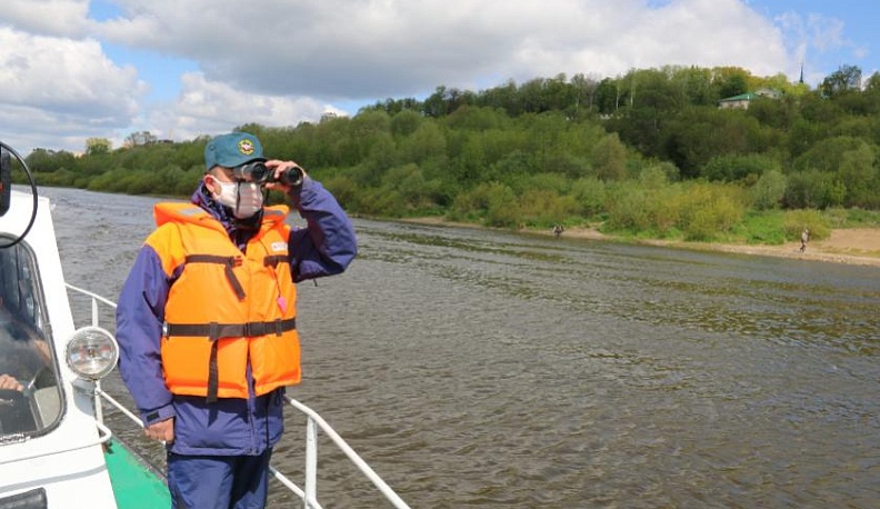 Калужские инспекторы по маломерным судам провели рейд по Оке