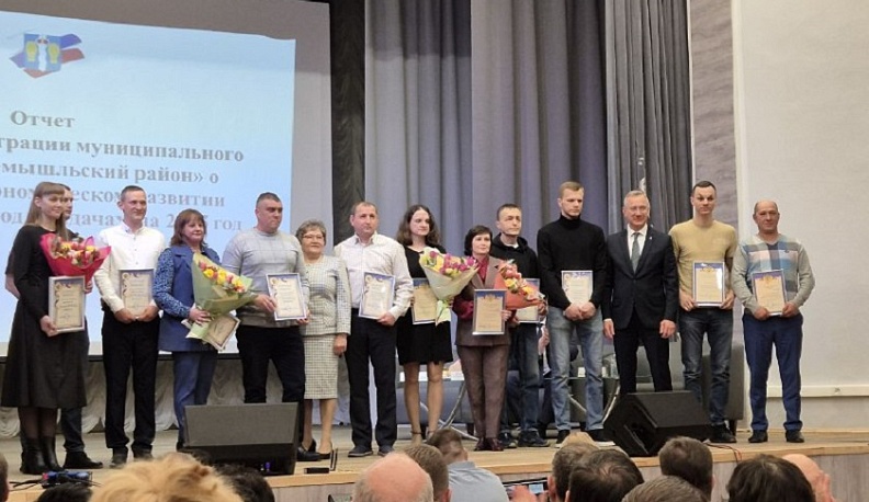 В Перемышльском районе жители довольны работой главы администрации муниципалитета