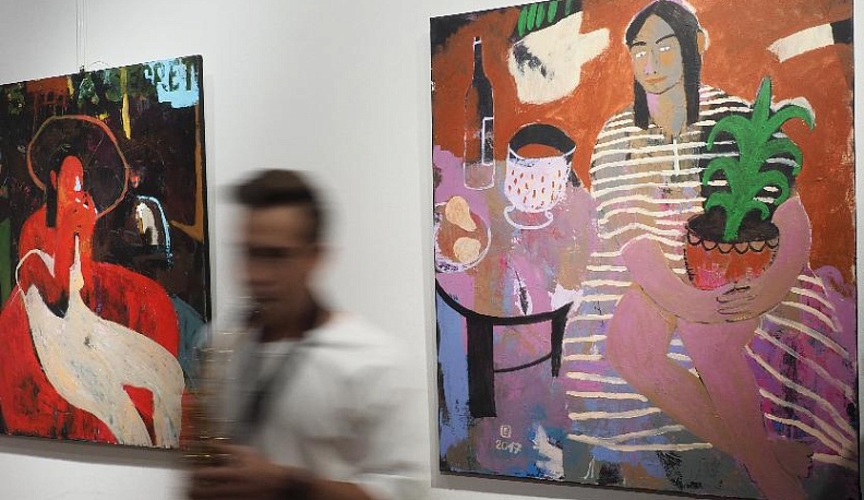 Елена Шумахер представила в Инновационном культурном центре выставку «Другая»