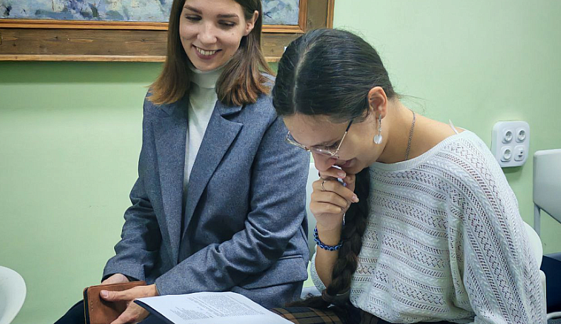 В Калуге прошел «Есенинский диктант»