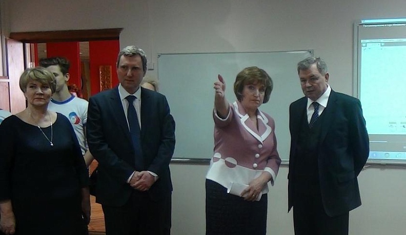 Губернатор высоко оценил деятельность людиновского Дома творчества