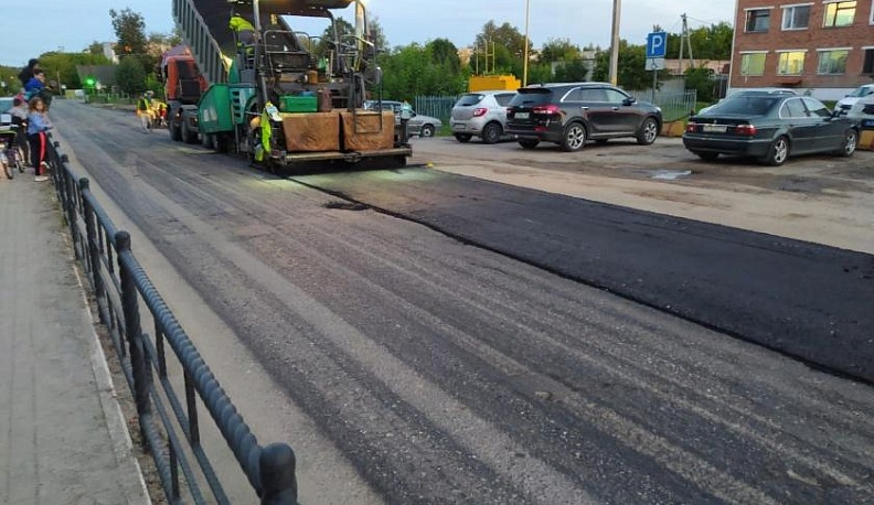 Пусть дорога ровною лентою вьётся