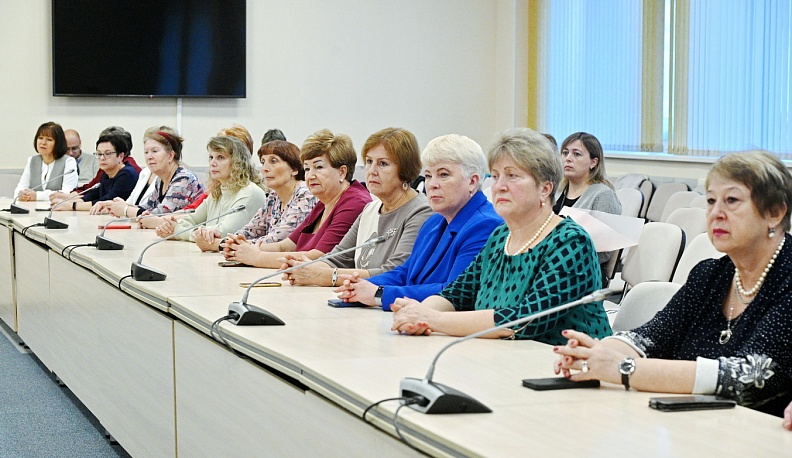 В Калуге чествовали преподавателей-наставников 