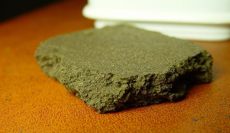 В Калуге задержали закладчика наркотиков