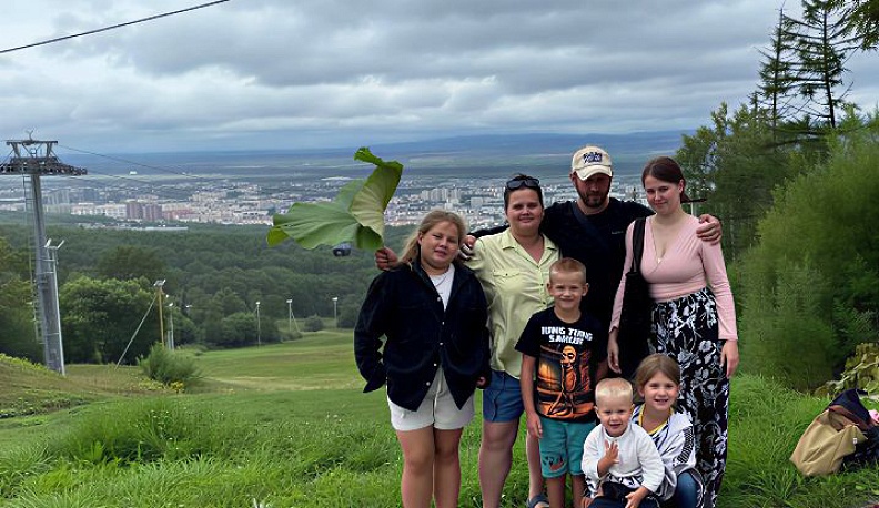 Семья Мироновых на Сахалине.