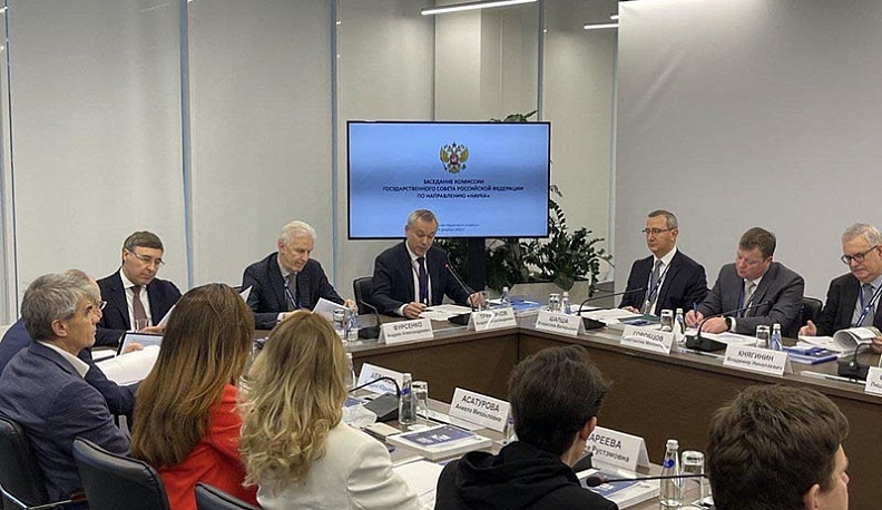 Владислав Шапша предложил дать льготы предприятиям, занимающимся научными разработками