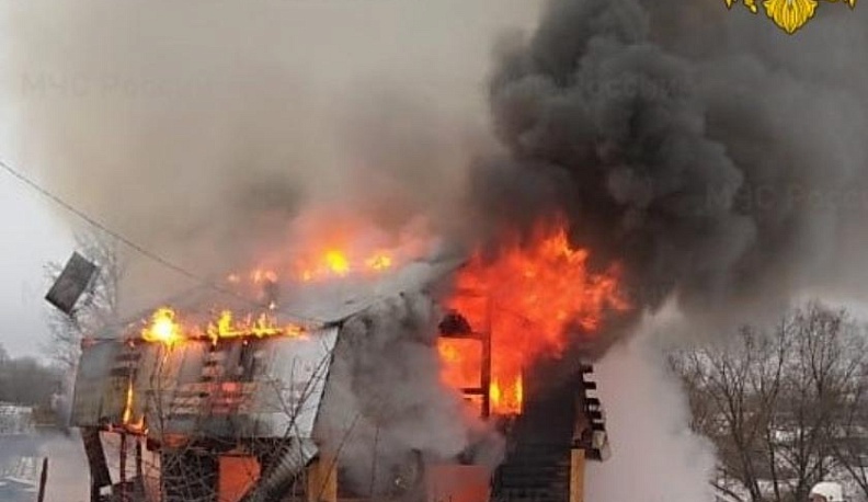 Жилой дом сгорел в Бабынинском районе