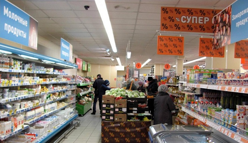 Калужане стали реже закупаться рыбой, свининой и конфетами