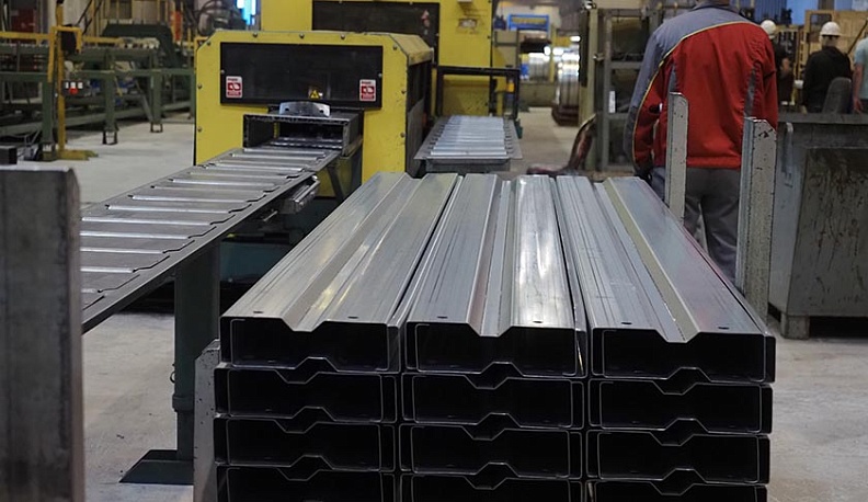 Губернатор Владислав Шапша поздравил с 30-летием обнинский завод «Венталл»