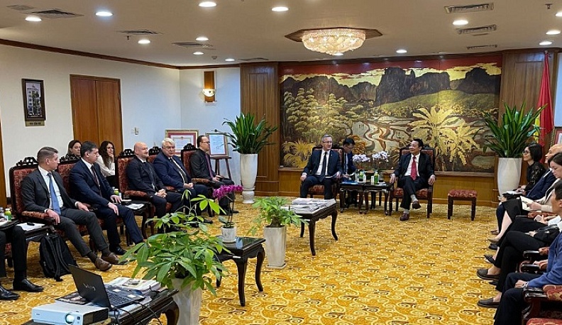 Владислав Шапша провел переговоры на площадке Торгово-промышленной палаты Вьетнама