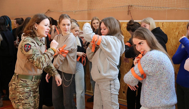 Калужских студентов научили оказывать первую помощь