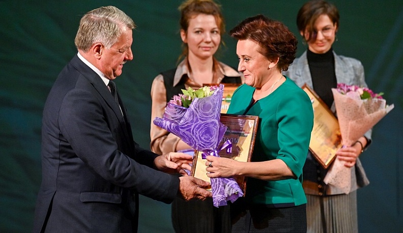 В Калуге наградили победителей журналистского конкурса «Возрождение села – возрождение России»