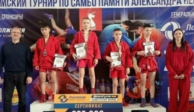 Полный комплект завоевали калужские самбисты на Всероссийском турнире