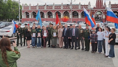 В Калуге стартовал традиционный автопробег «Великий май, победный май!»