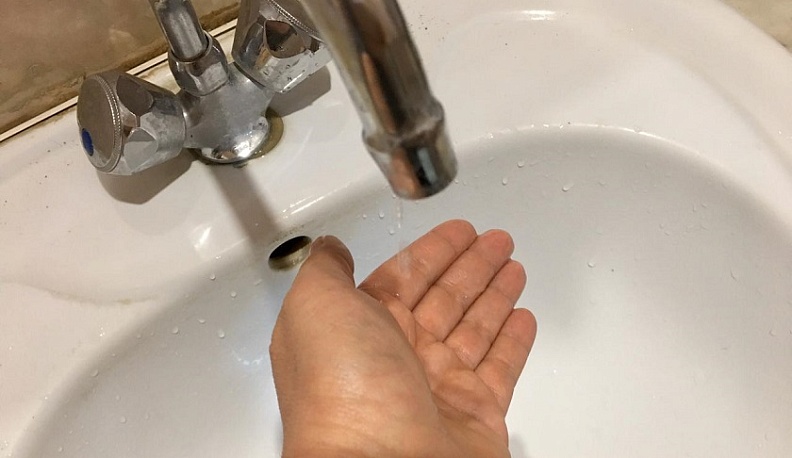 В Калуге на пяти улицах отключат холодную воду 23 апреля