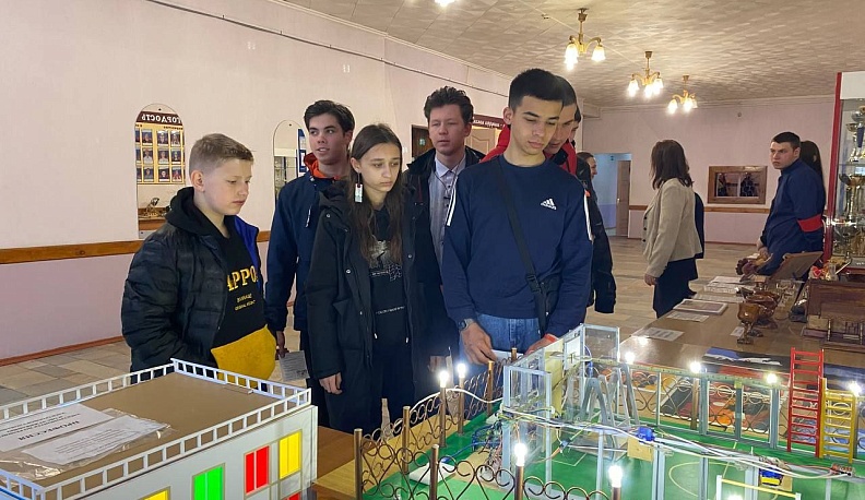 В техникумах Калужской области впервые проходит Единый день открытых дверей