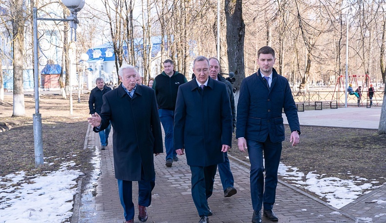 Владислав Шапша посетил социально значимые объекты города Людиново