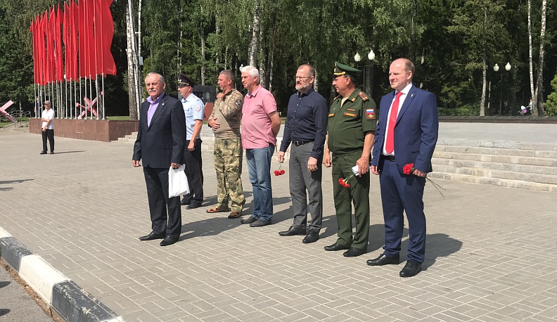 В Обнинске вручили награды ветеранам ВДВ