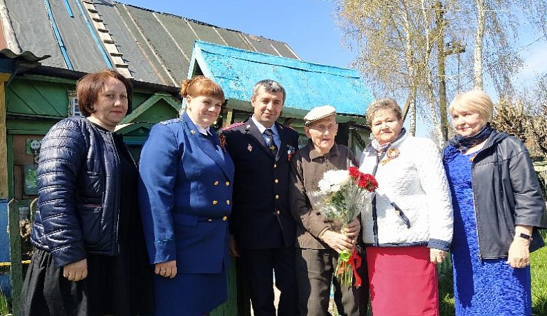В Перемышльском районе поздравили фронтовиков
