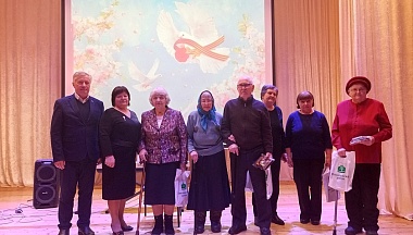 В Износковском округе пять государственных наград вручили родственникам Великой Отечественной войны