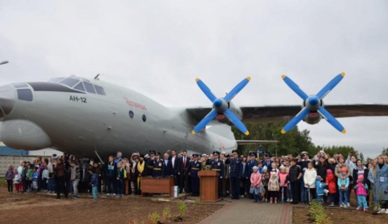 В Калужской области появился крылатый памятник