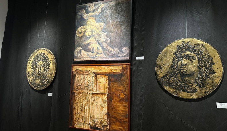 В калужском ИКЦ открылась выставка Ольги Синявской