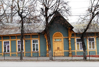 Анри АМБАРЦУМЯН