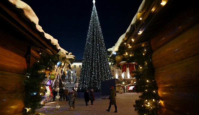 В Калуге главная новогодняя ёлка откроется на час раньше