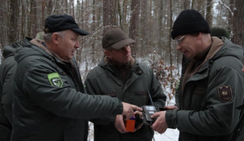 Инспекторы Национального парка «Угра»  практиковались в стрельбе и использовании фотоловушек 