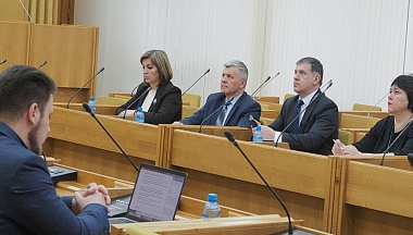 В Калужской области в соответствии с требованиями президентских указов достигнуто целевое соотношение зарплат работников бюджетной сферы