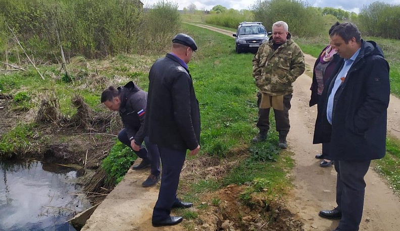 В Бабынинском районе активно готовятся к ремонту дороги в селе Тырново
