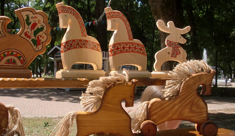 Фестиваль-конкурс «Калуга ремесленная» собрал жителей и гостей города в Центральном парке культуры и отдыха