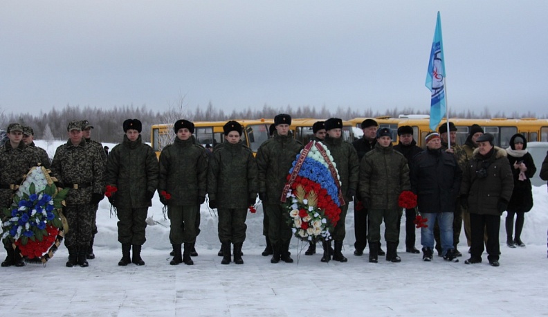 В Думиничском районе реконструкторы вспомнили подвиг чекистов-лыжников