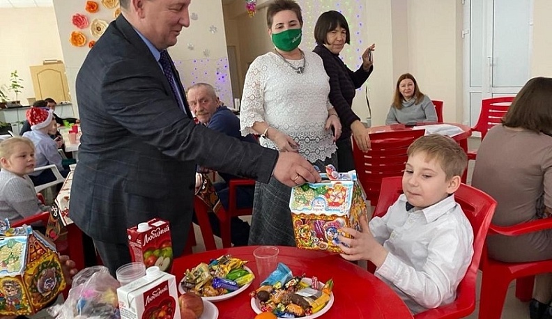 В Ульяновском районе устроили праздник для детей из приёмных и опекунских семей