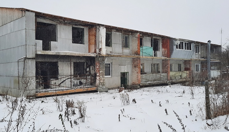 Депутат Геннадий Скляр встретился с погорельцами из Тарусского района