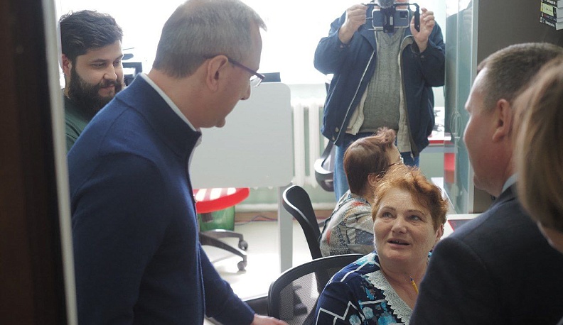 Владислав Шапша оценил Центральную модельную библиотеку в Ферзиково